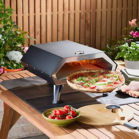 Pizza Night at Home: Gas Ovens Compared for Backyard Cooking